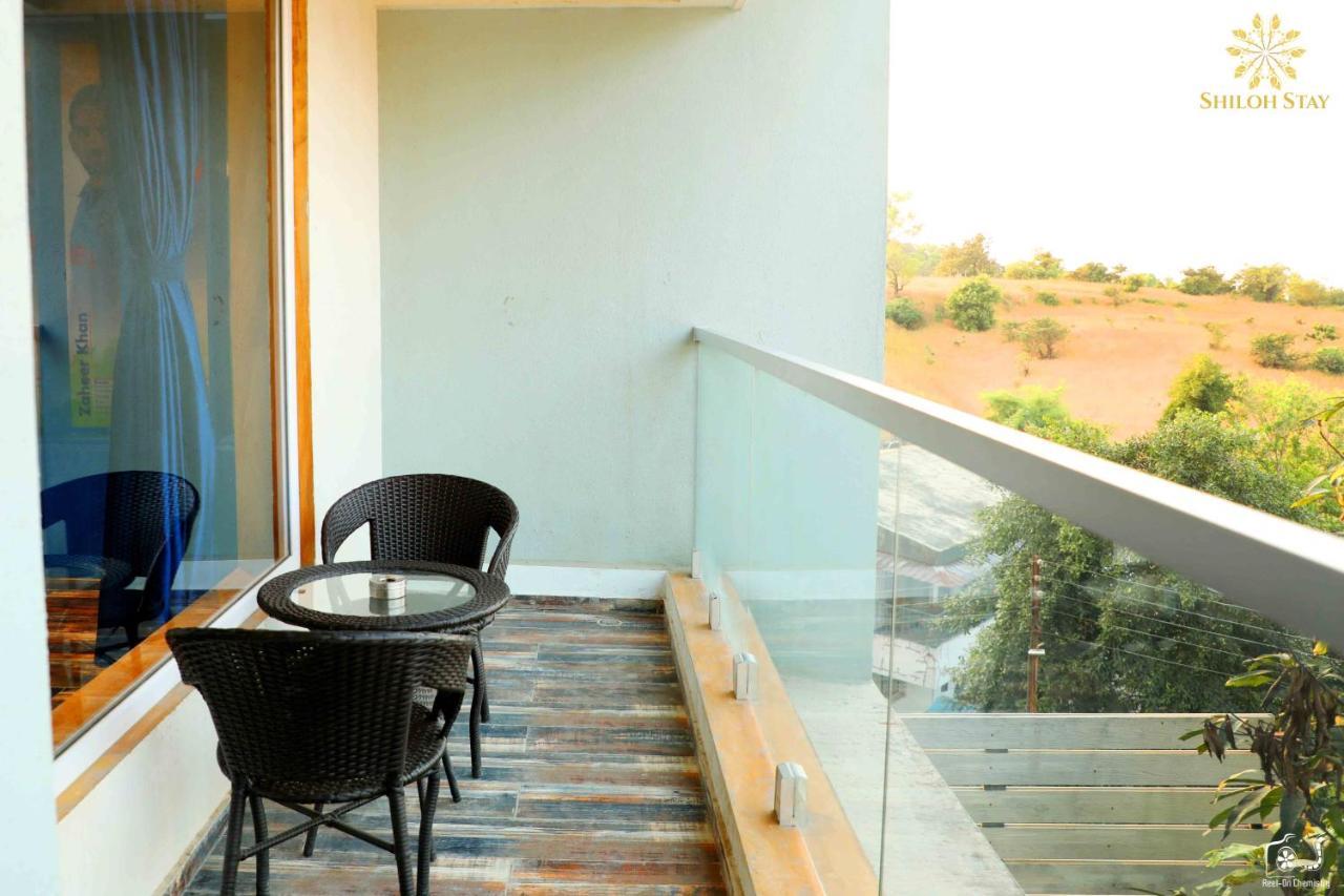Sport Bar Villa 6Bhk Infinity Pool With Waterfall Igatpuri Zewnętrze zdjęcie